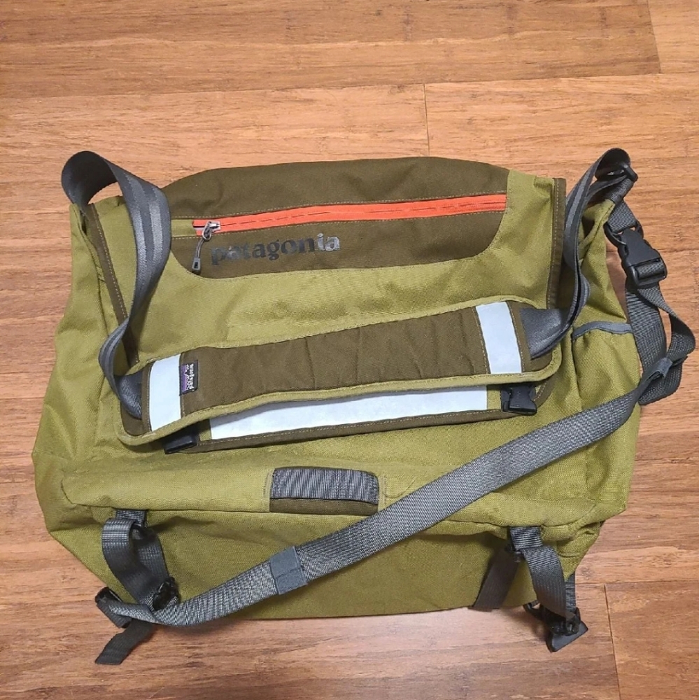 Patagonia Critical Mass Messenger Bag